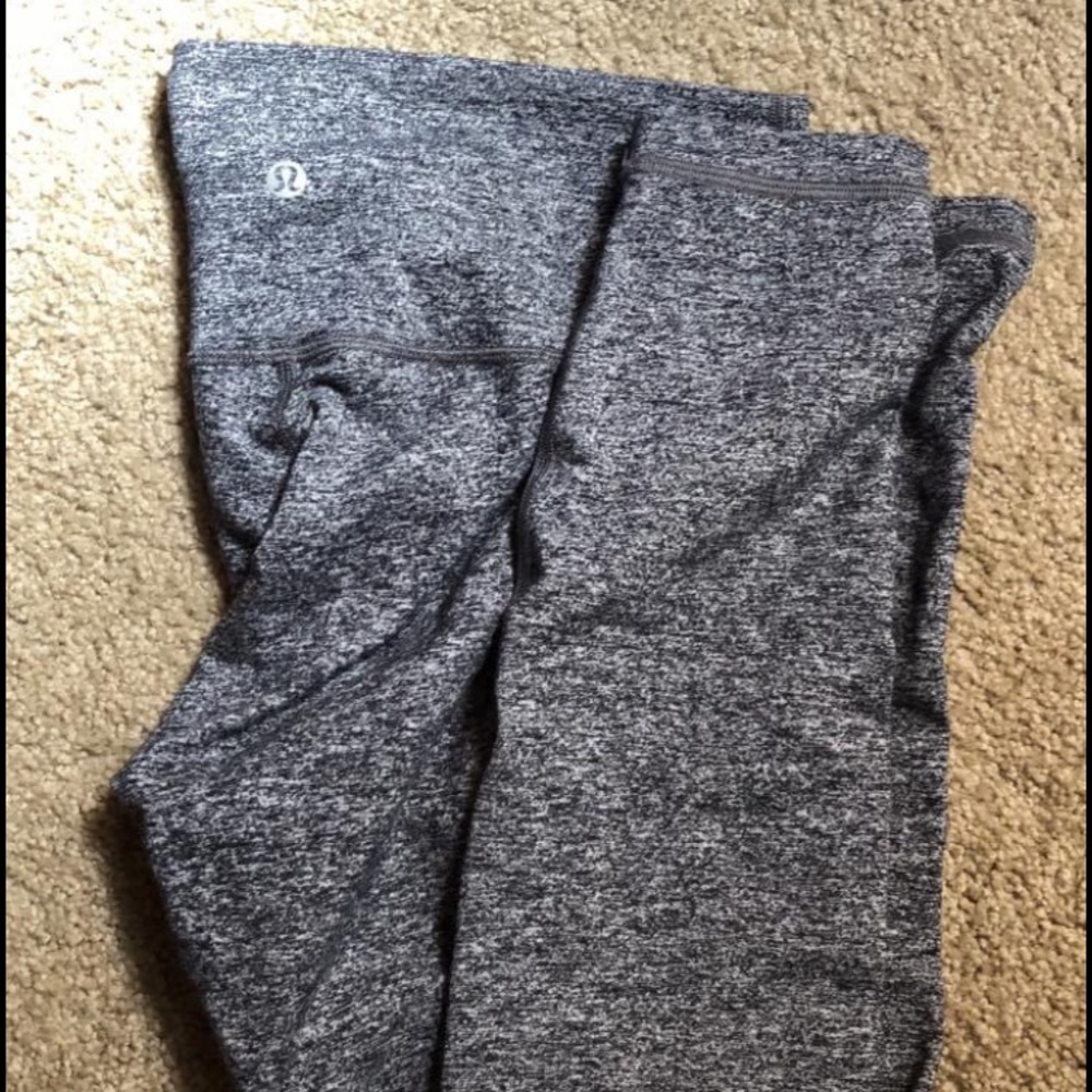 Lululemon wunder under luon 25” size 6